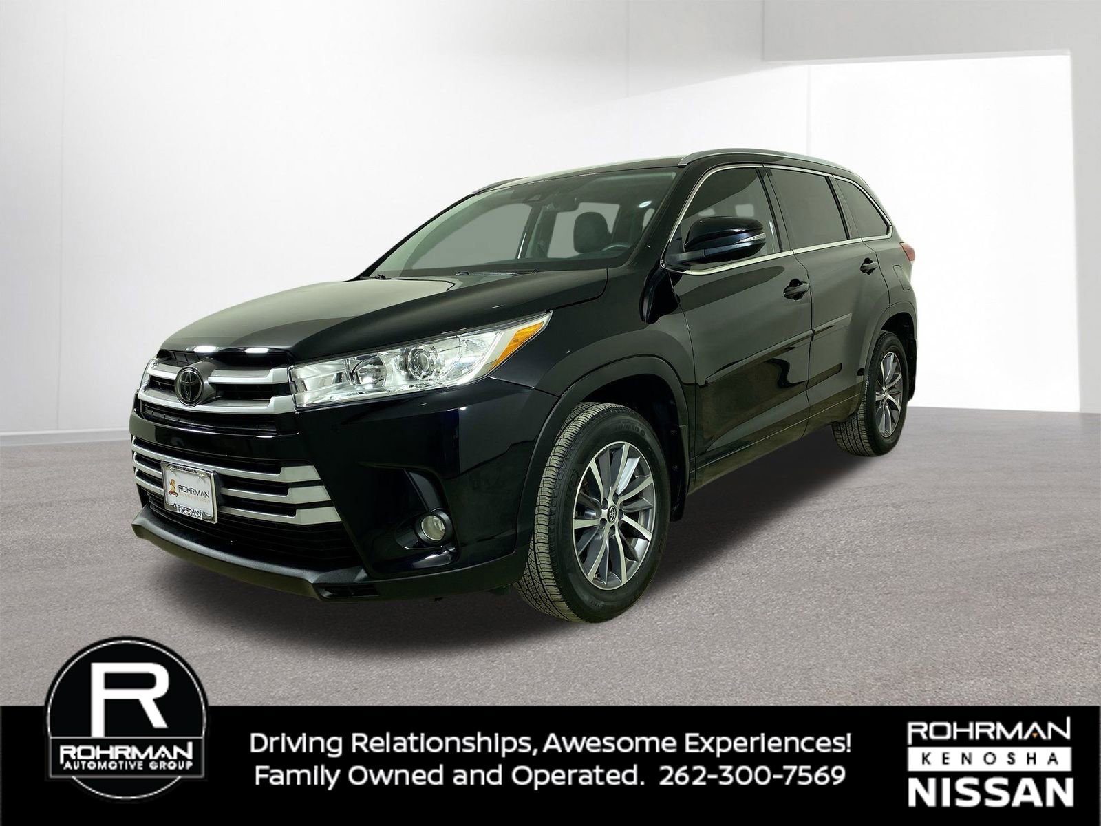 Used 2018 Toyota Highlander SE