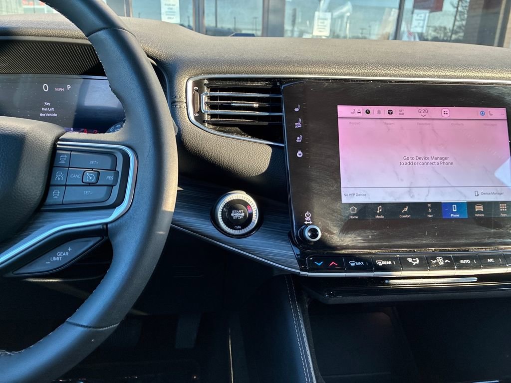 Used 2024 Jeep Wagoneer Series II w/ Flexible Seating Group image 18