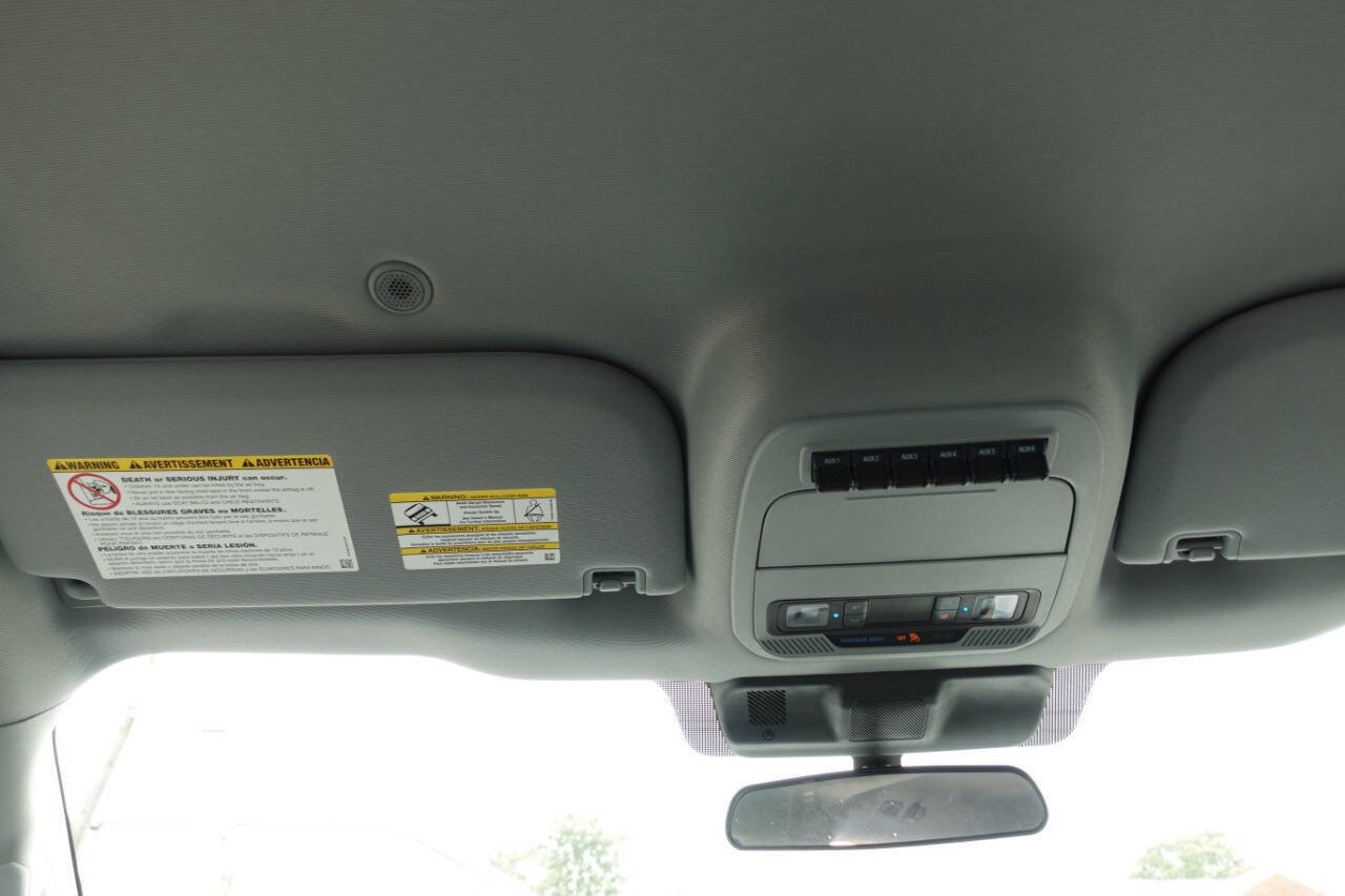 Used 2024 Ford F250 XLT image 46