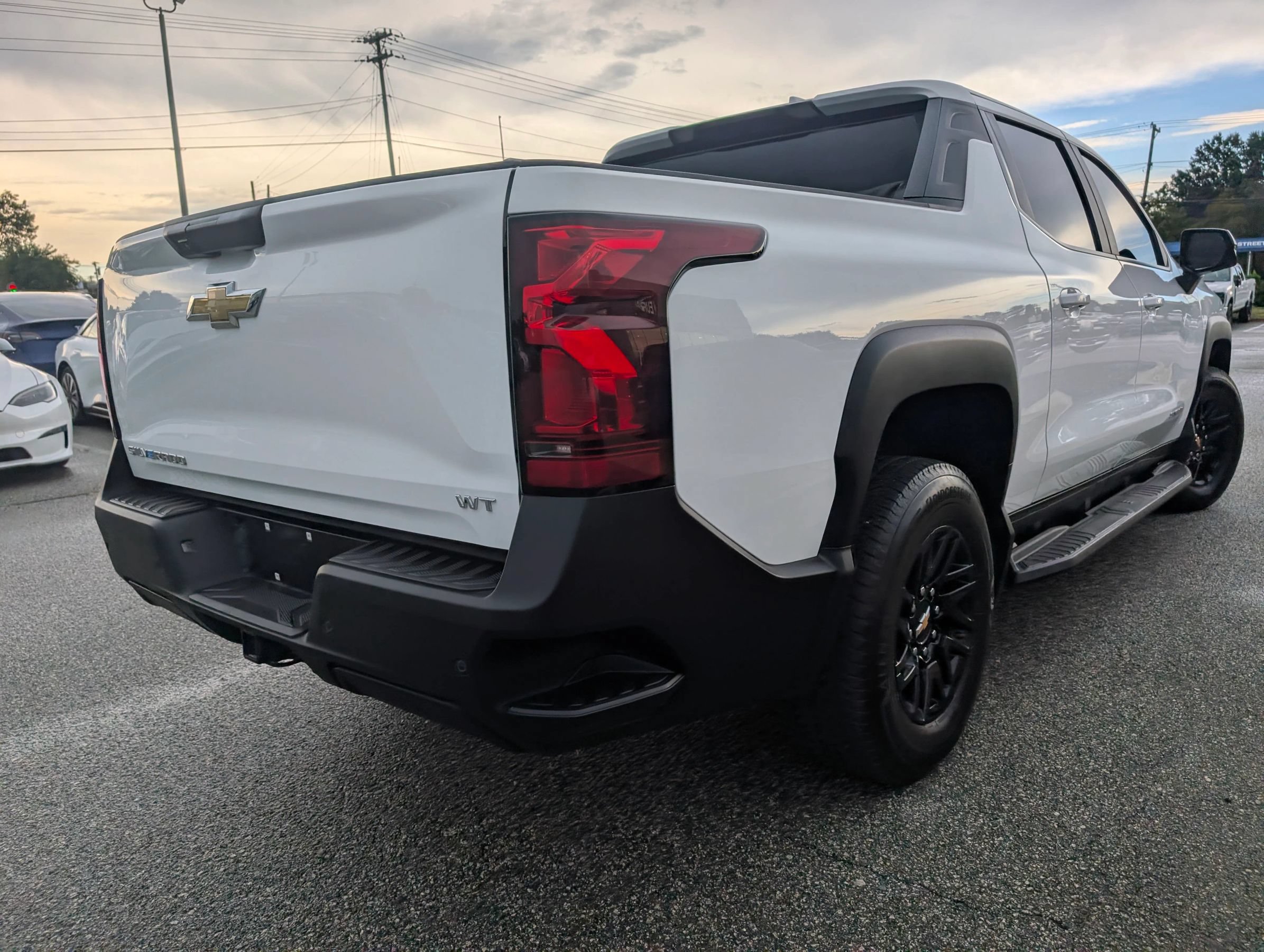 Used 2024 Chevrolet Silverado EV W/T AWD/4WD image 5