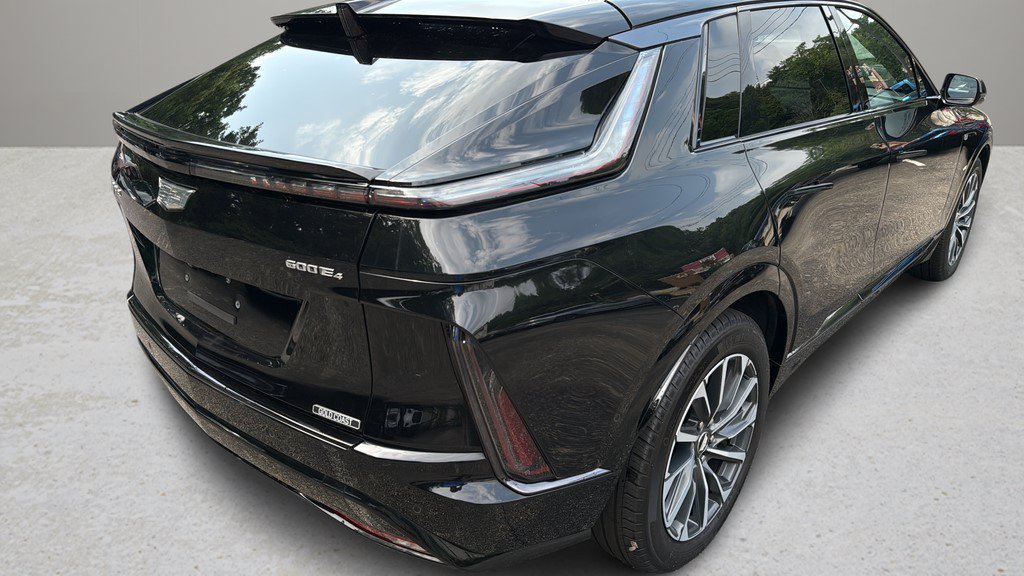 Certified 2024 Cadillac Lyriq Sport w/ LPO, Floor Liner Package AWD/4WD image 10