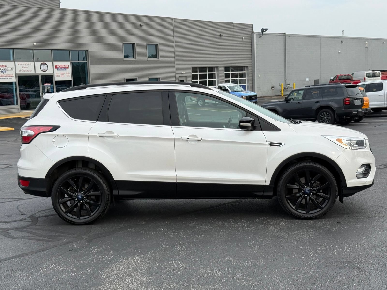 Used 2018 Ford Escape Titanium w/ Ford Safe & Smart Package AWD/4WD image 3
