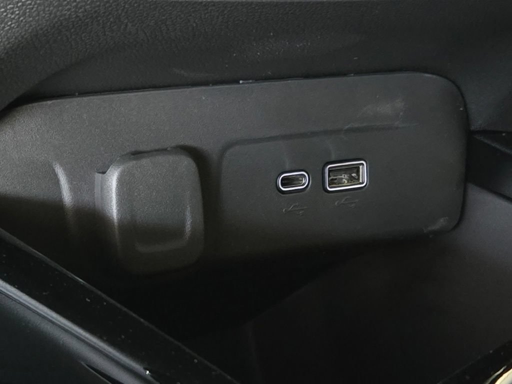 New 2026 Chevrolet Trax LT w/ Driver Confidence Package FWD image 26