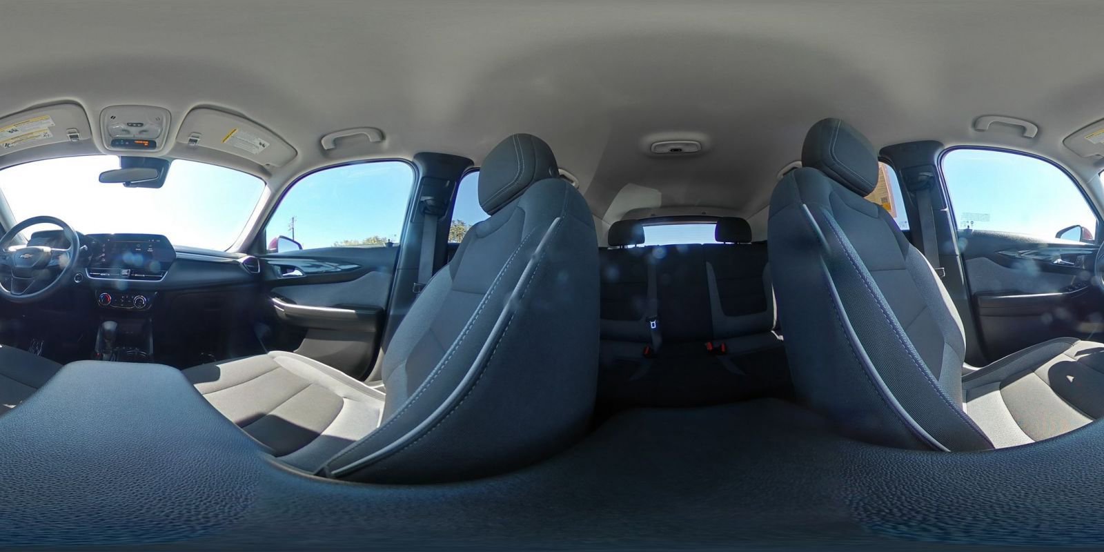 Used 2025 Chevrolet TrailBlazer LT FWD image 43