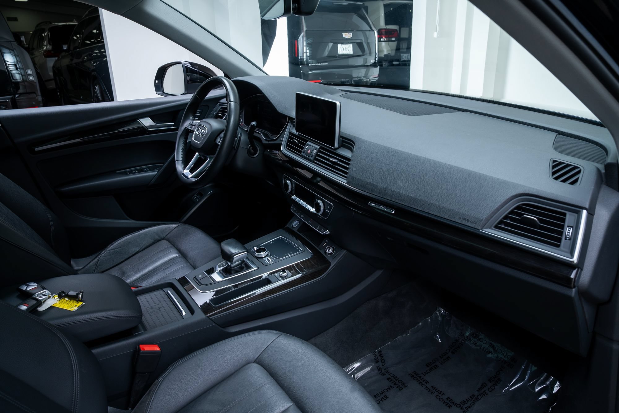 Used 2020 Audi Q5 e Premium w/ Convenience Package AWD/4WD image 28