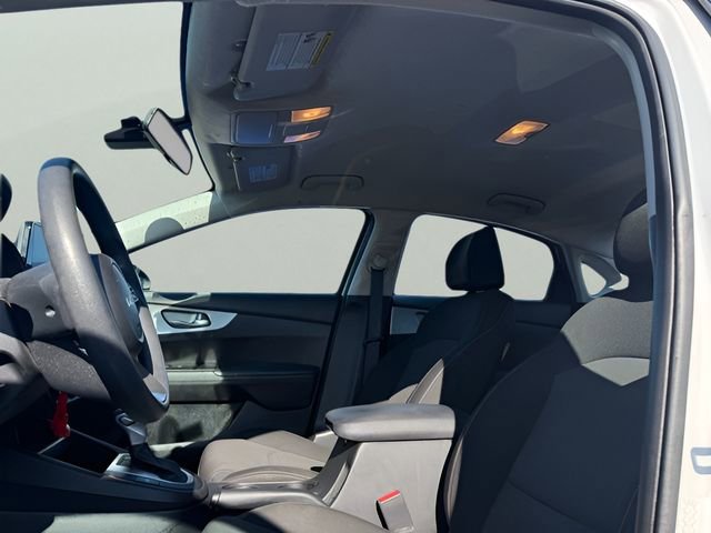 Used 2023 Kia Forte LXS image 11