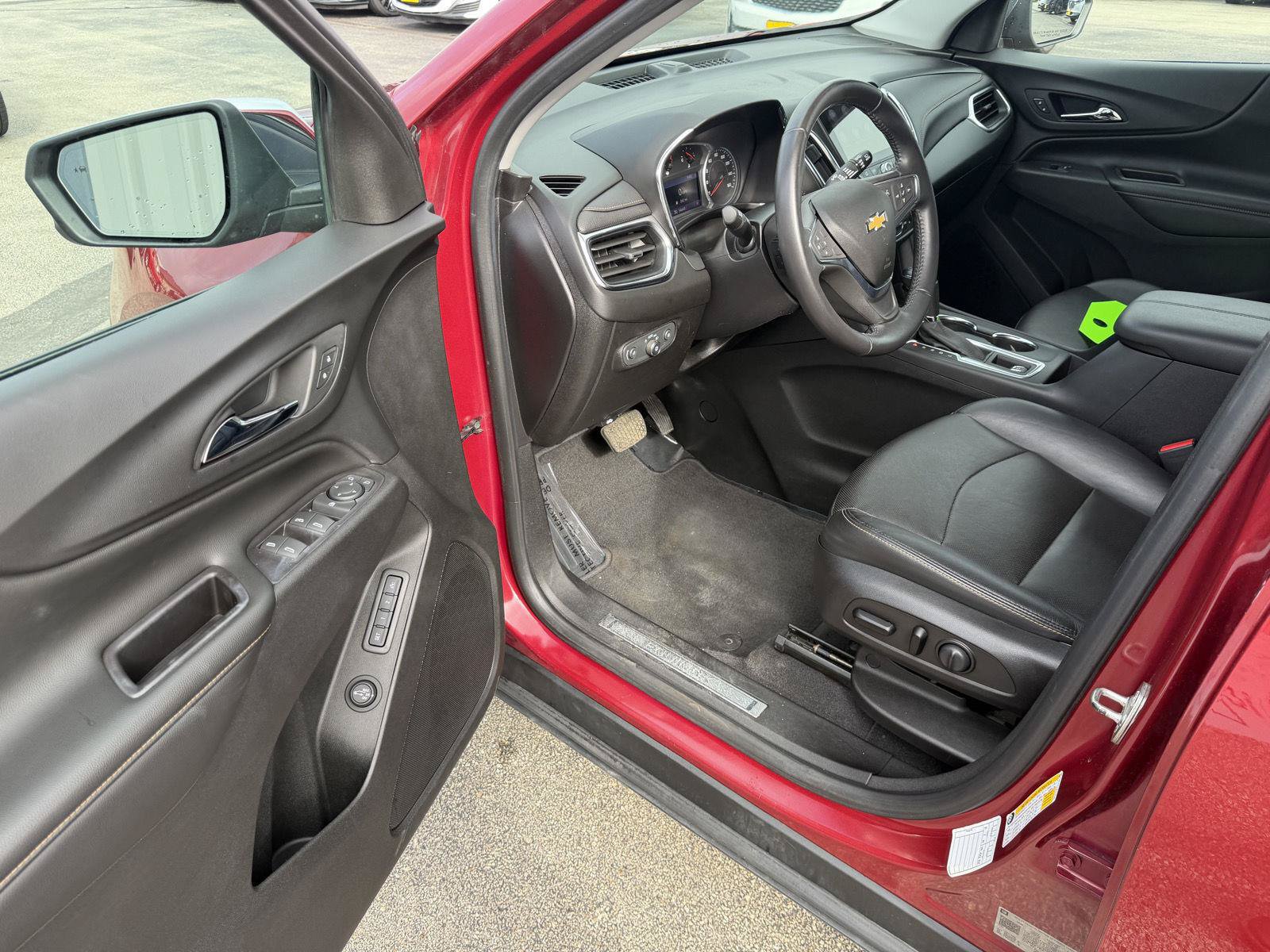 Used 2019 Chevrolet Equinox Premier AWD/4WD image 11