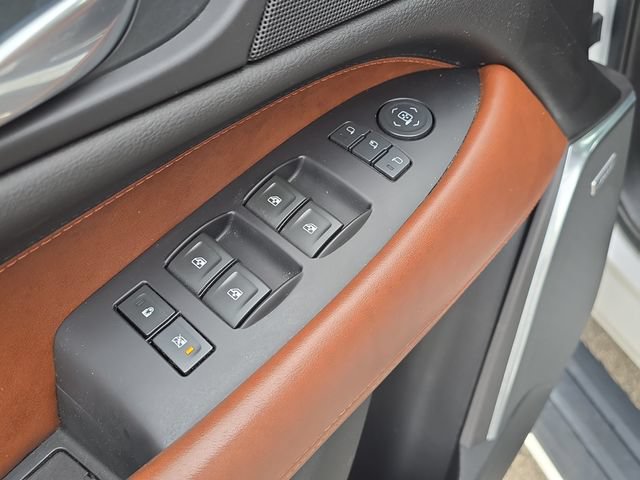 Used 2019 Cadillac Escalade Premium Luxury AWD/4WD image 6