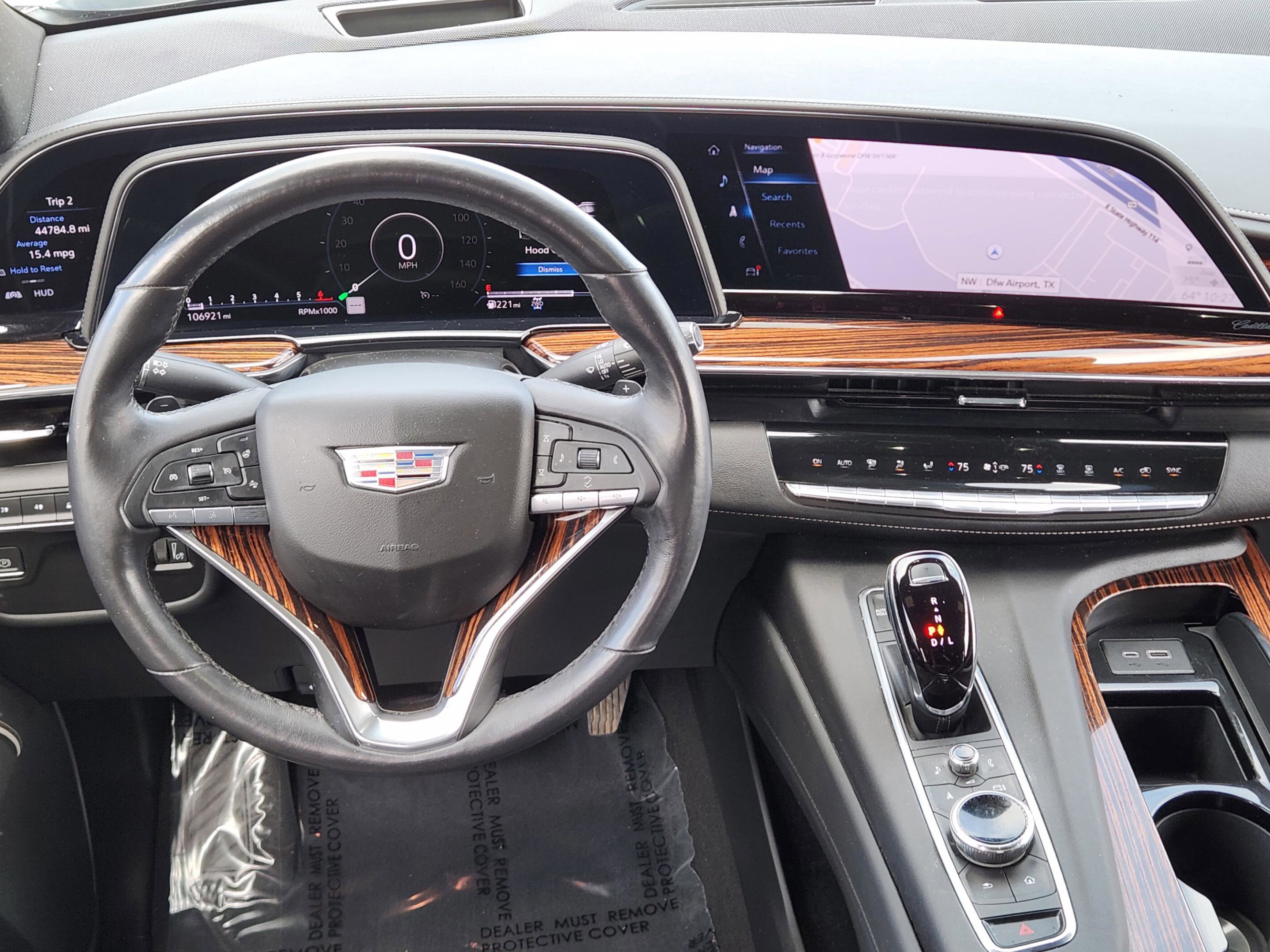 Used 2021 Cadillac Escalade Premium Luxury AWD/4WD image 28