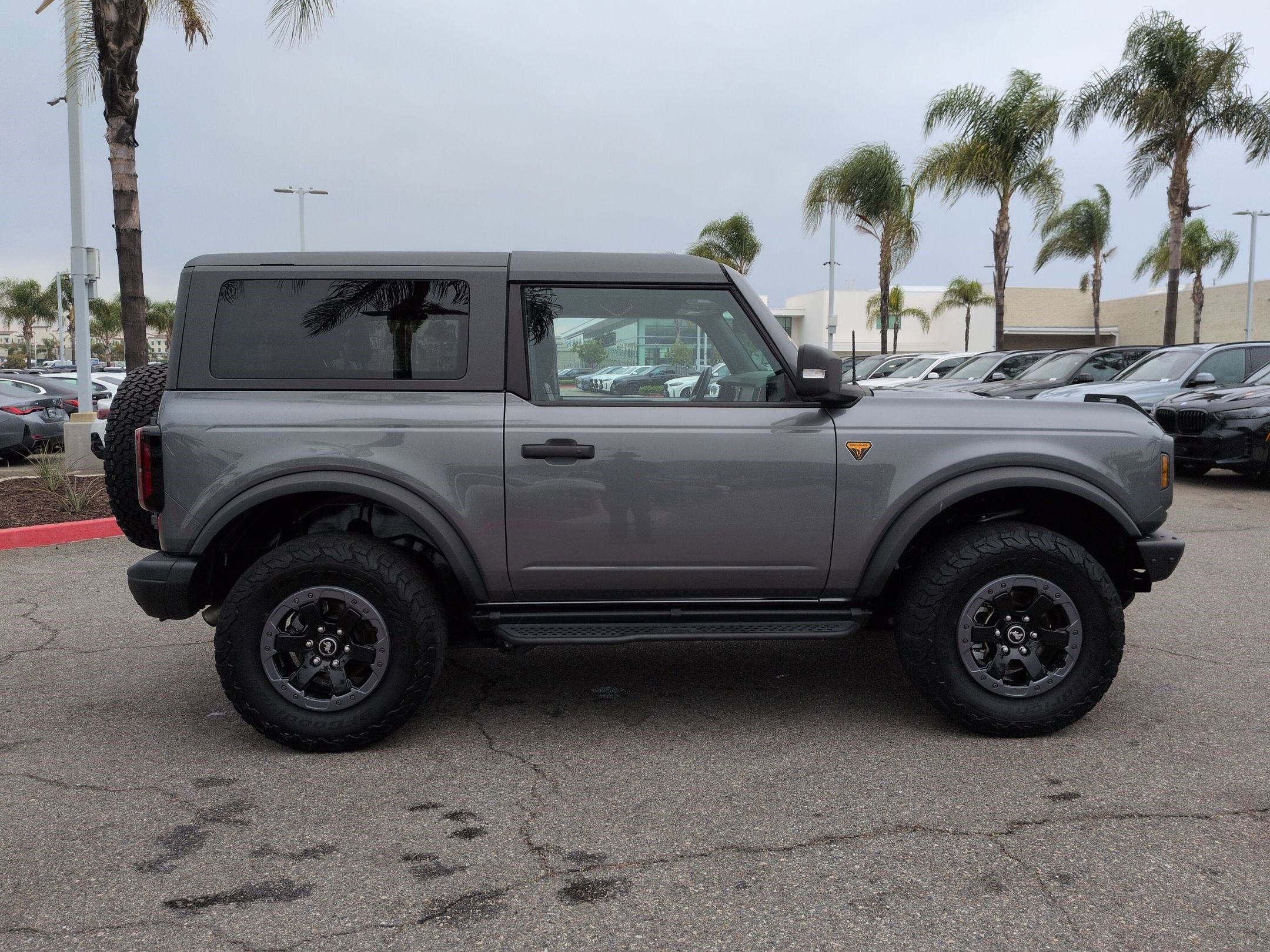 Used 2023 Ford Bronco Badlands image 11