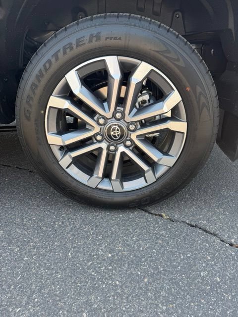 New 2026 Toyota 4Runner Limited AWD/4WD image 11