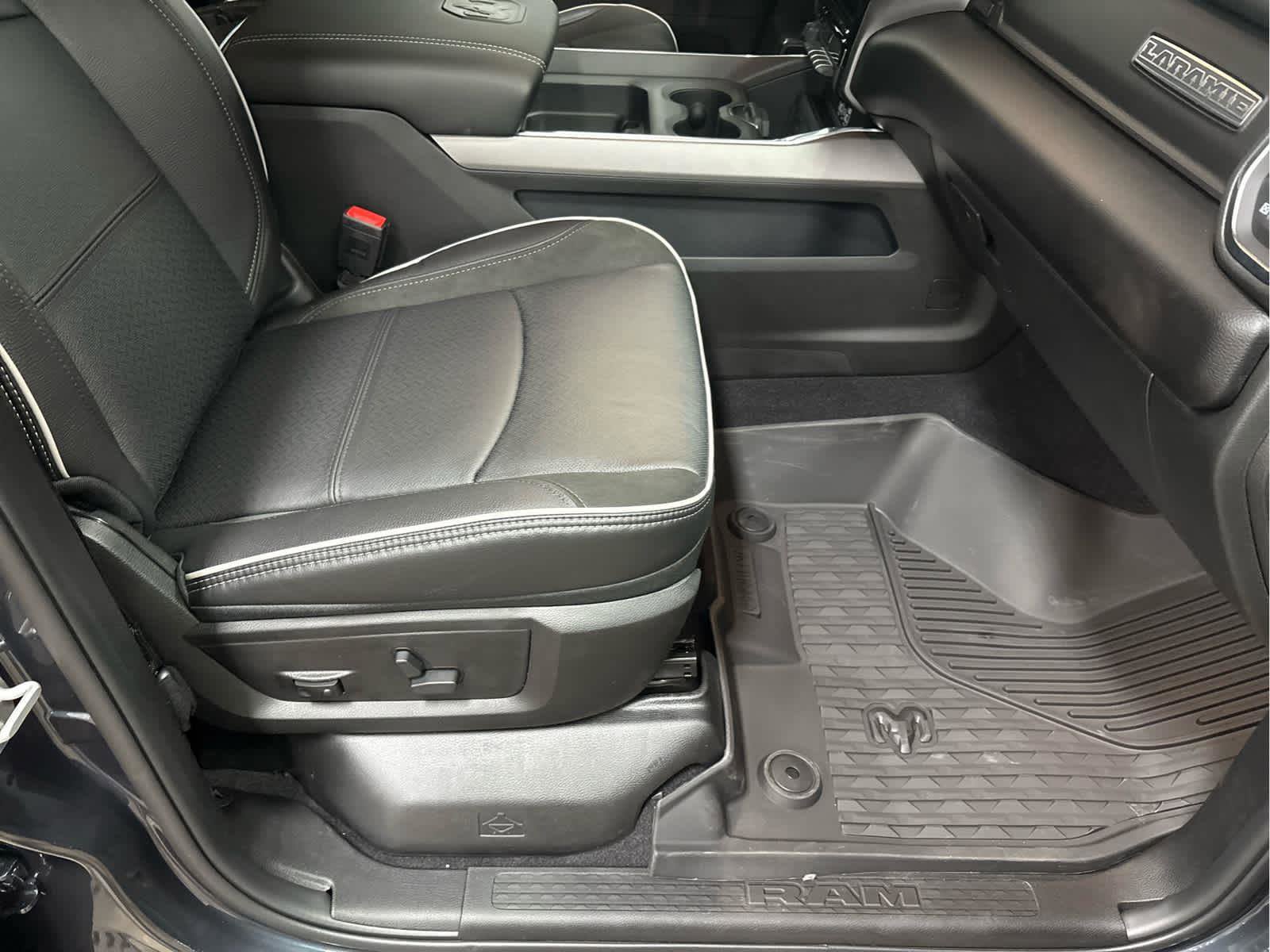 New 2026 RAM 2500 Laramie w/ Sport Appearance Package image 44