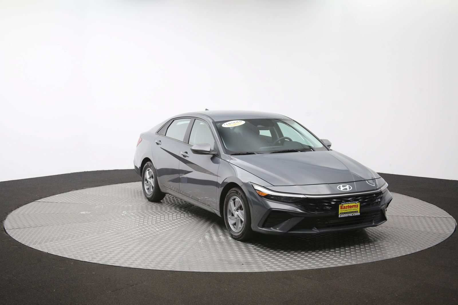 Used 2024 Hyundai Elantra SE FWD image 48