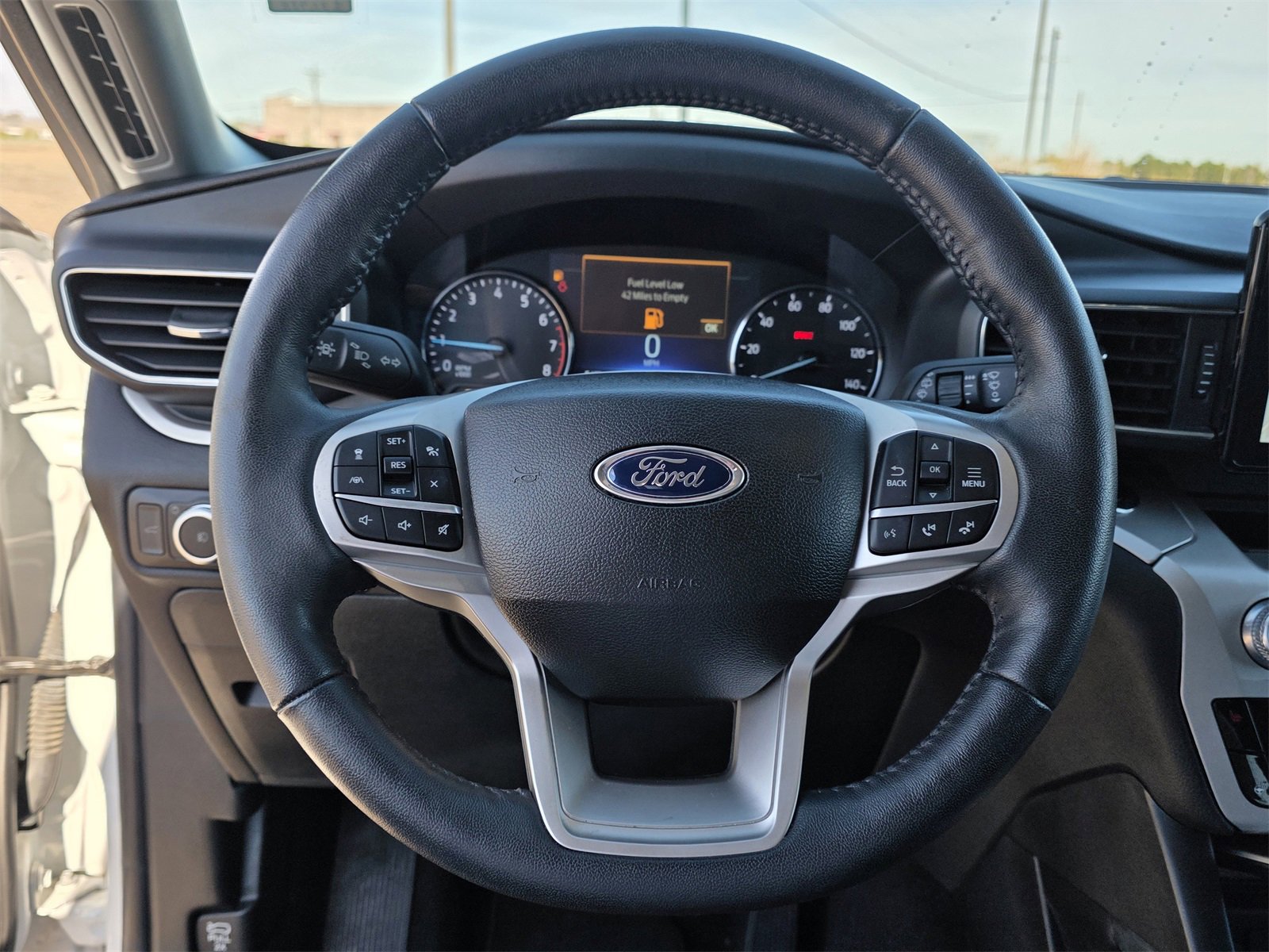 Used 2022 Ford Explorer XLT w/ Equipment Group 202A image 11