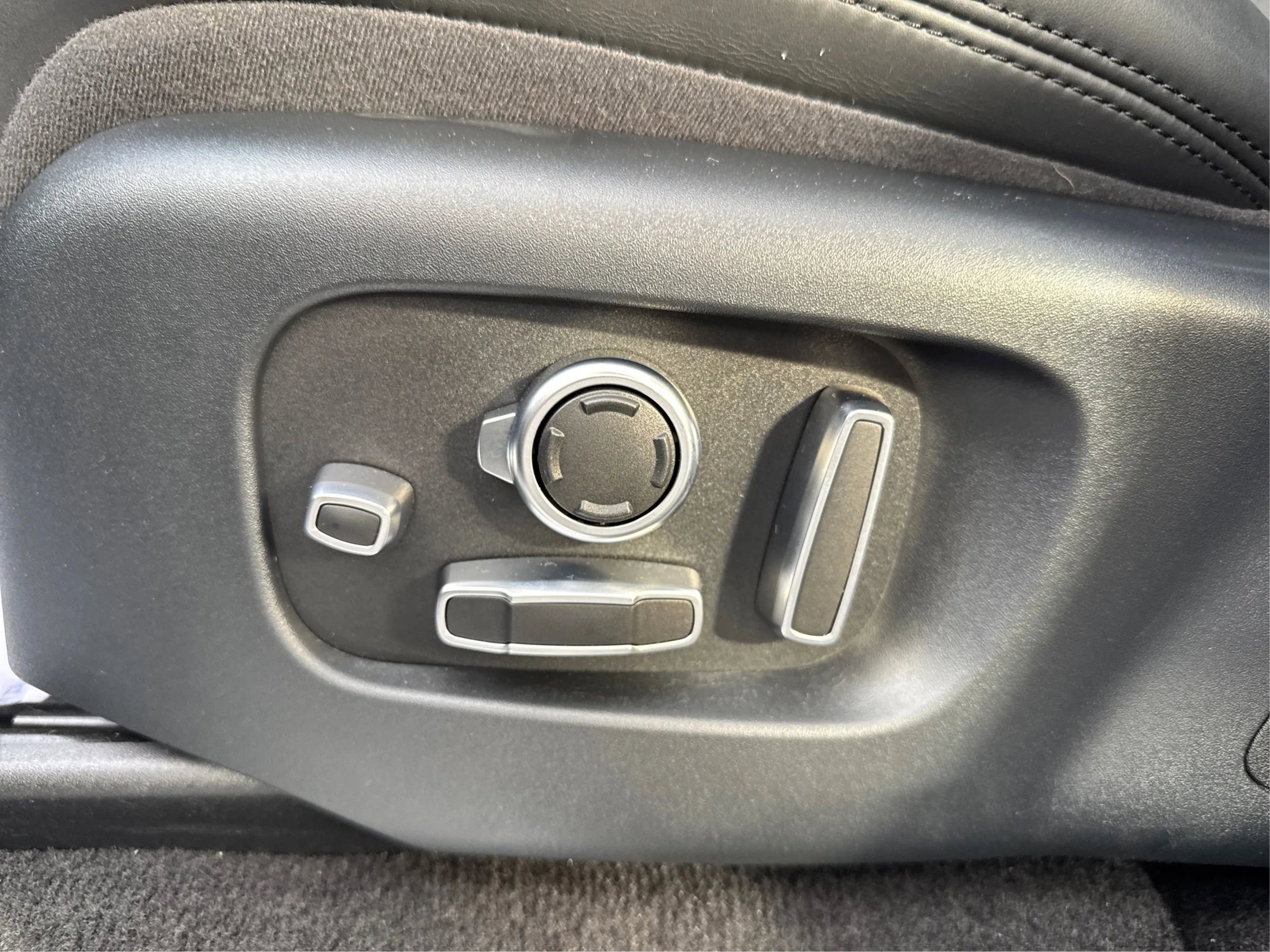 Used 2019 Land Rover Range Rover Sport HSE Dynamic image 22