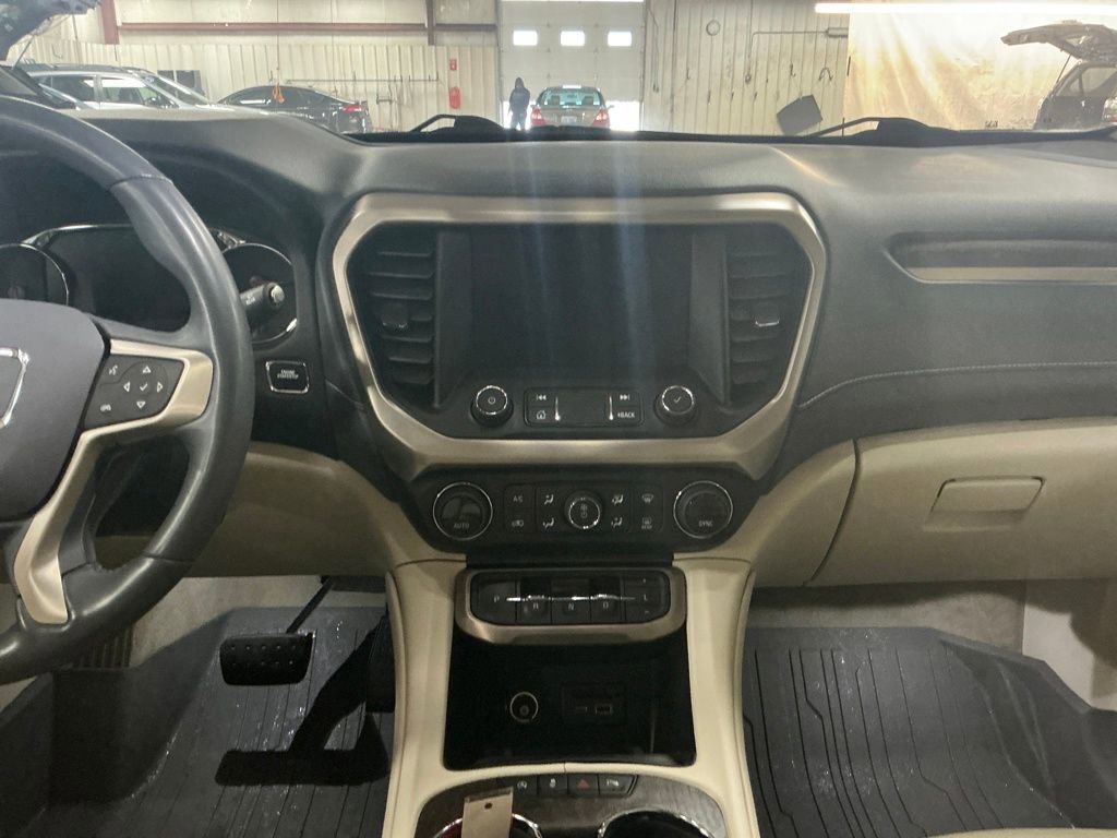 Certified 2022 GMC Acadia Denali w/ Denali Technology Package image 18