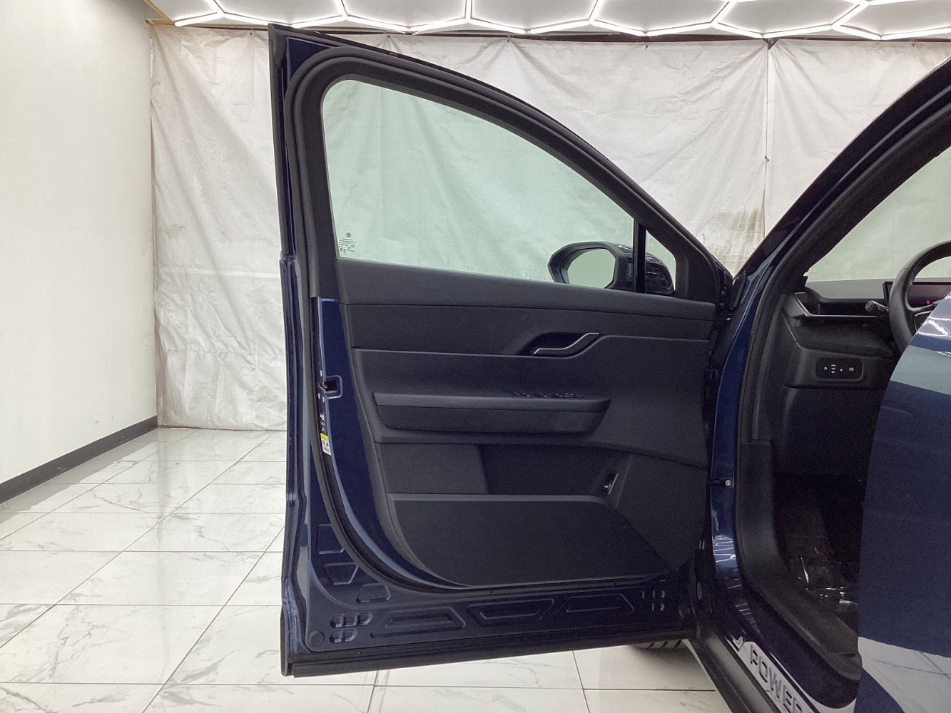 Used 2023 Fisker Ocean One AWD/4WD image 18