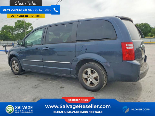 Used 2008 Dodge Grand Caravan SXT w/ Family Value Group FWD image 3