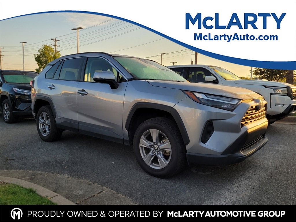 Used 2022 Toyota RAV4 XLE