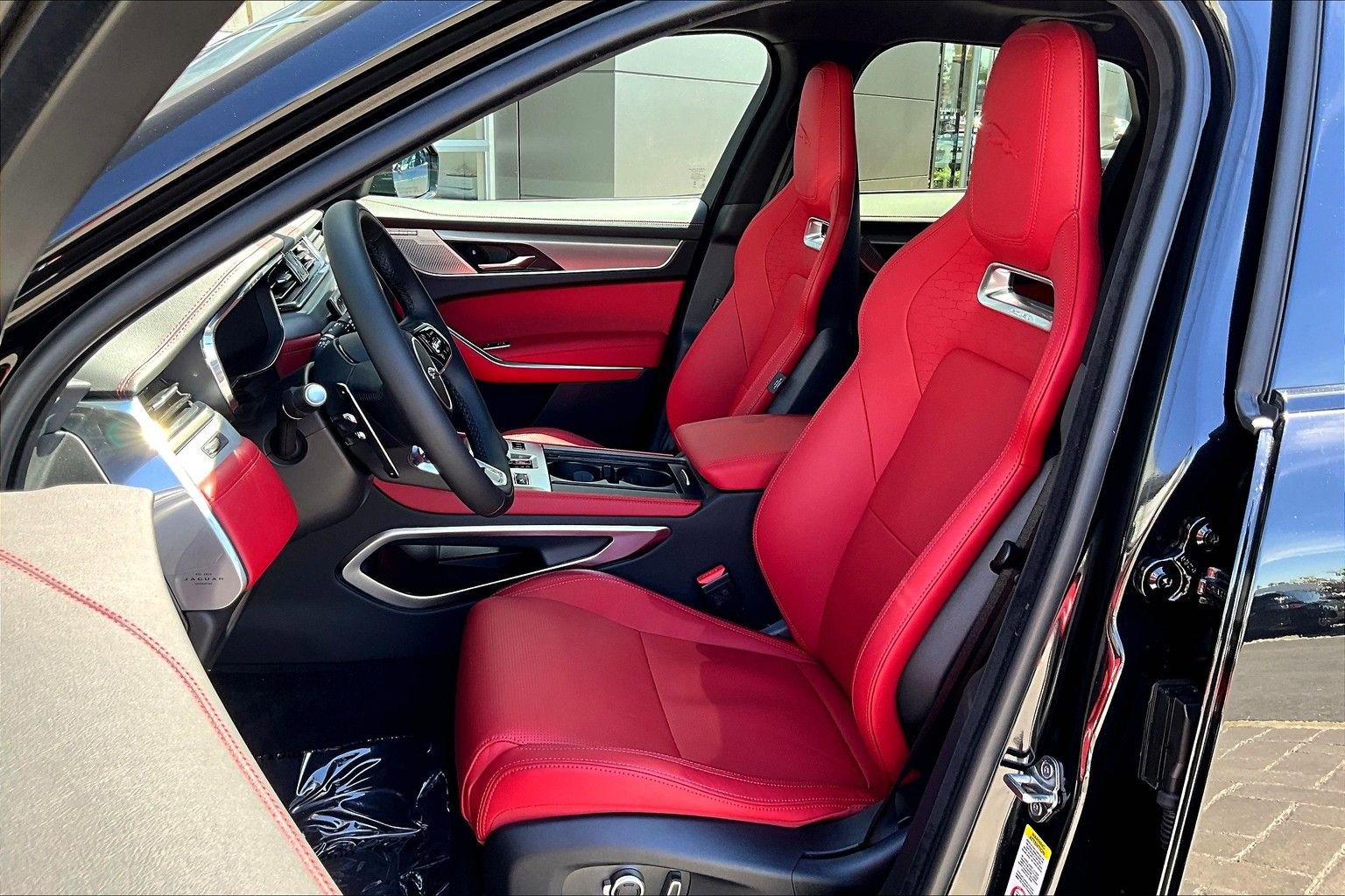 New 2026 Jaguar F-PACE R-Dynamic S image 9