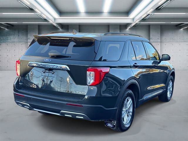 Used 2023 Ford Explorer XLT w/ Equipment Group 202A AWD/4WD image 27