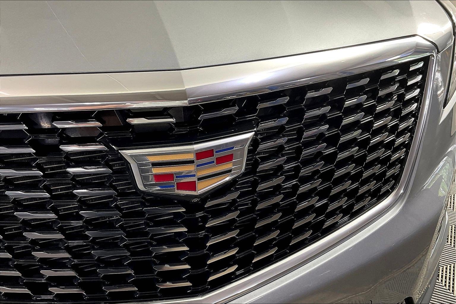 Used 2025 Cadillac XT5 Premium Luxury w/ Technology Package AWD/4WD image 33