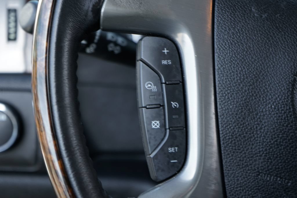 Used 2011 GMC Sierra 3500 Denali AWD/4WD image 24