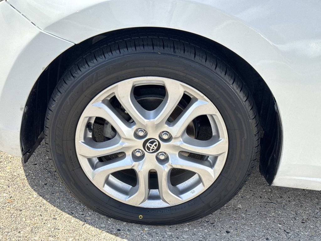 Used 2018 Toyota Yaris iA FWD image 4
