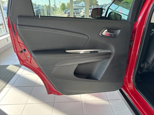 Used 2013 Dodge Journey SXT image 14