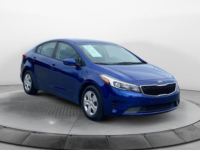 Used 2017 Kia Forte LX image 7