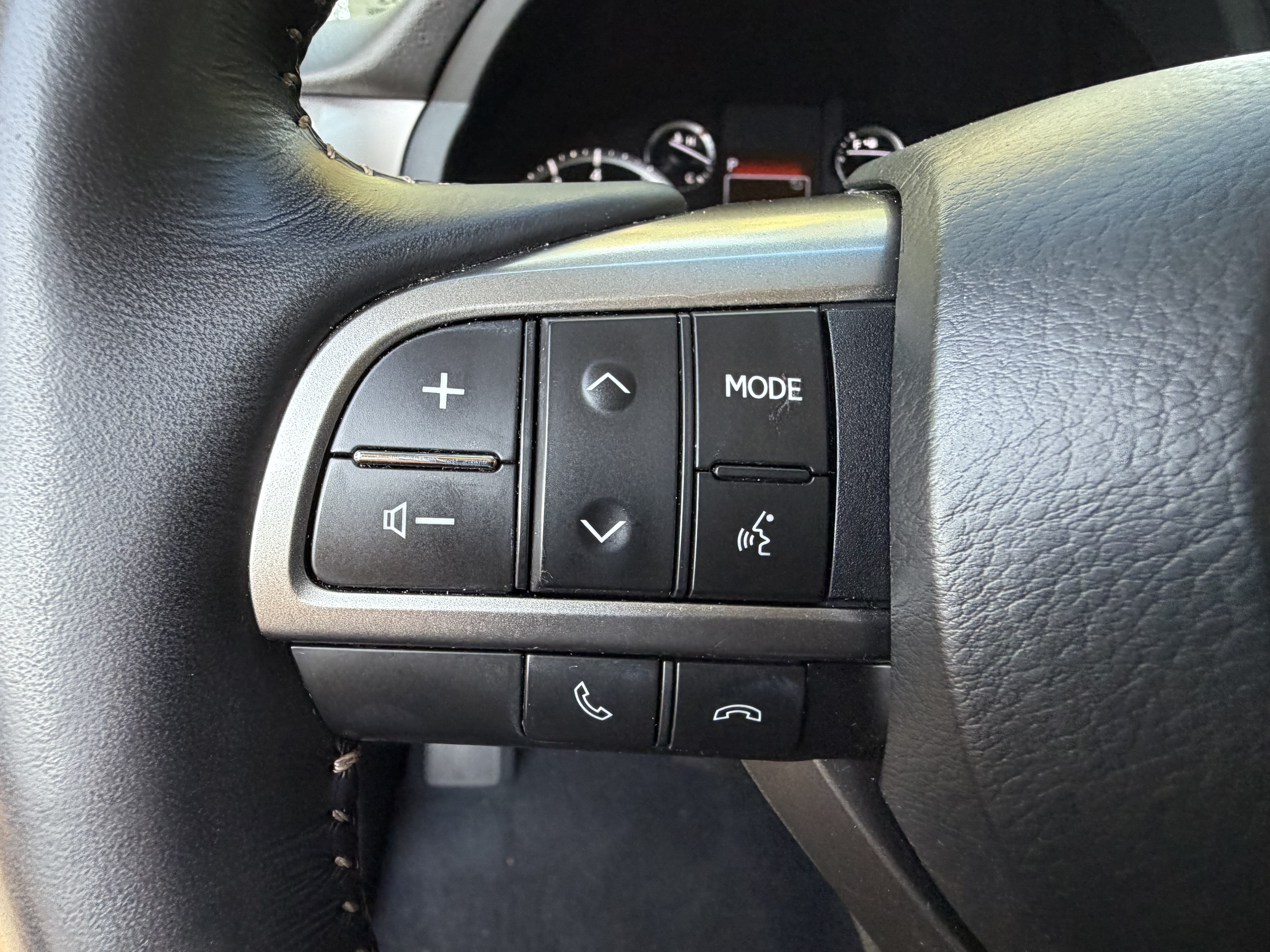 Certified 2023 Lexus GX 460 Luxury w/ Accessory Package AWD/4WD image 19