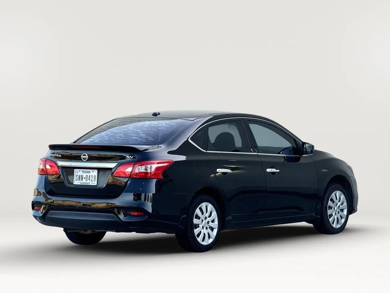 Used 2016 Nissan Sentra SV FWD image 7