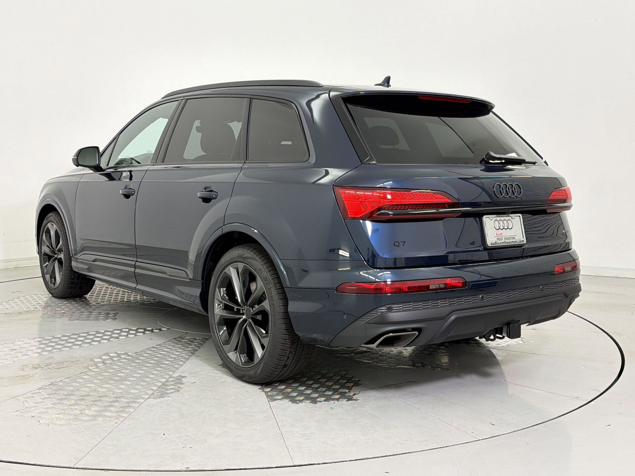 New 2026 Audi Q7 3.0T Premium Plus AWD/4WD image 3
