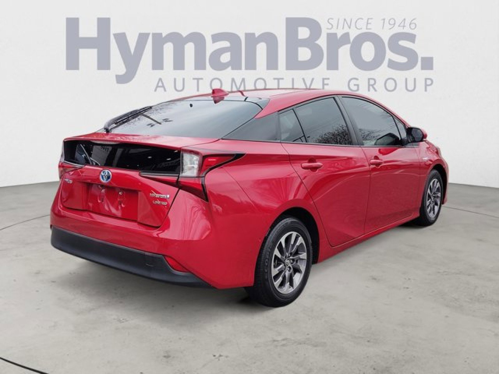 Used 2022 Toyota Prius Limited w/ Premium Convenience Package FWD image 3