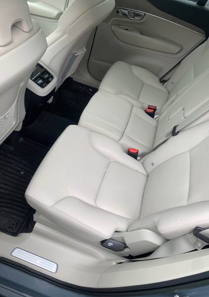 Used 2023 Volvo XC90 B6 Plus w/ Protection Package image 5