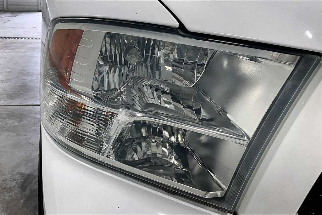 Used 2018 RAM 1500 Express w/ Express Value Package AWD/4WD image 34