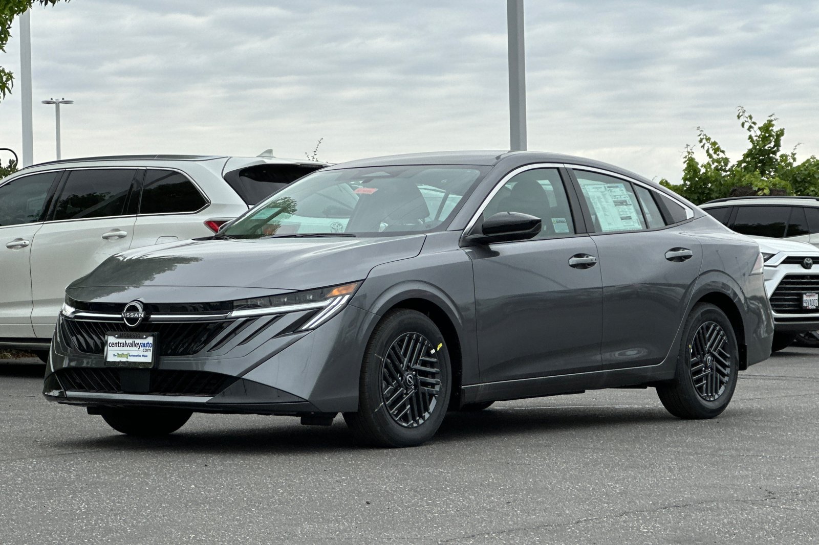 New 2026 Nissan Sentra SV w/ SV Convenience Package FWD image 8