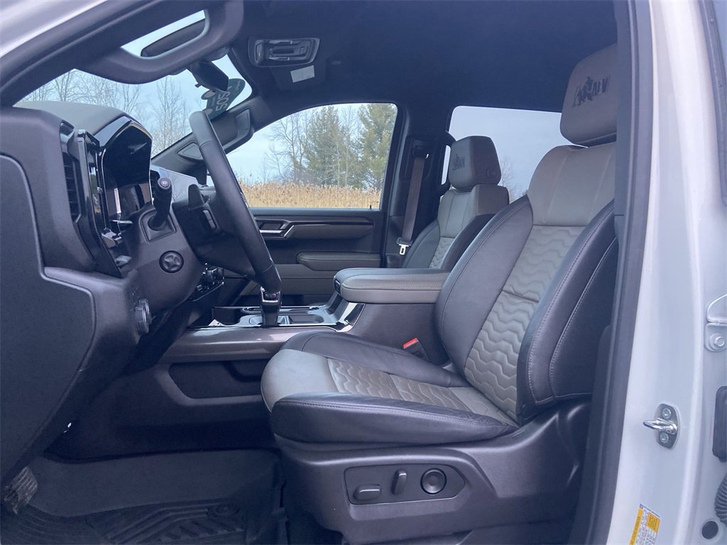 Used 2024 Chevrolet Silverado 1500 ZR2 w/ ZR2 Bison Edition image 19