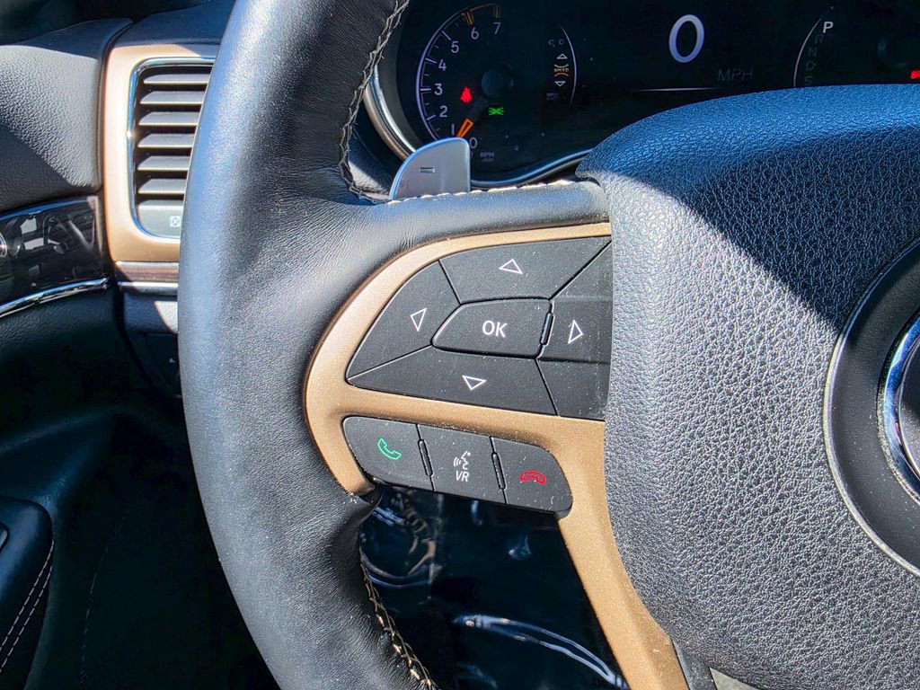 Used 2015 Jeep Grand Cherokee Overland AWD/4WD image 25
