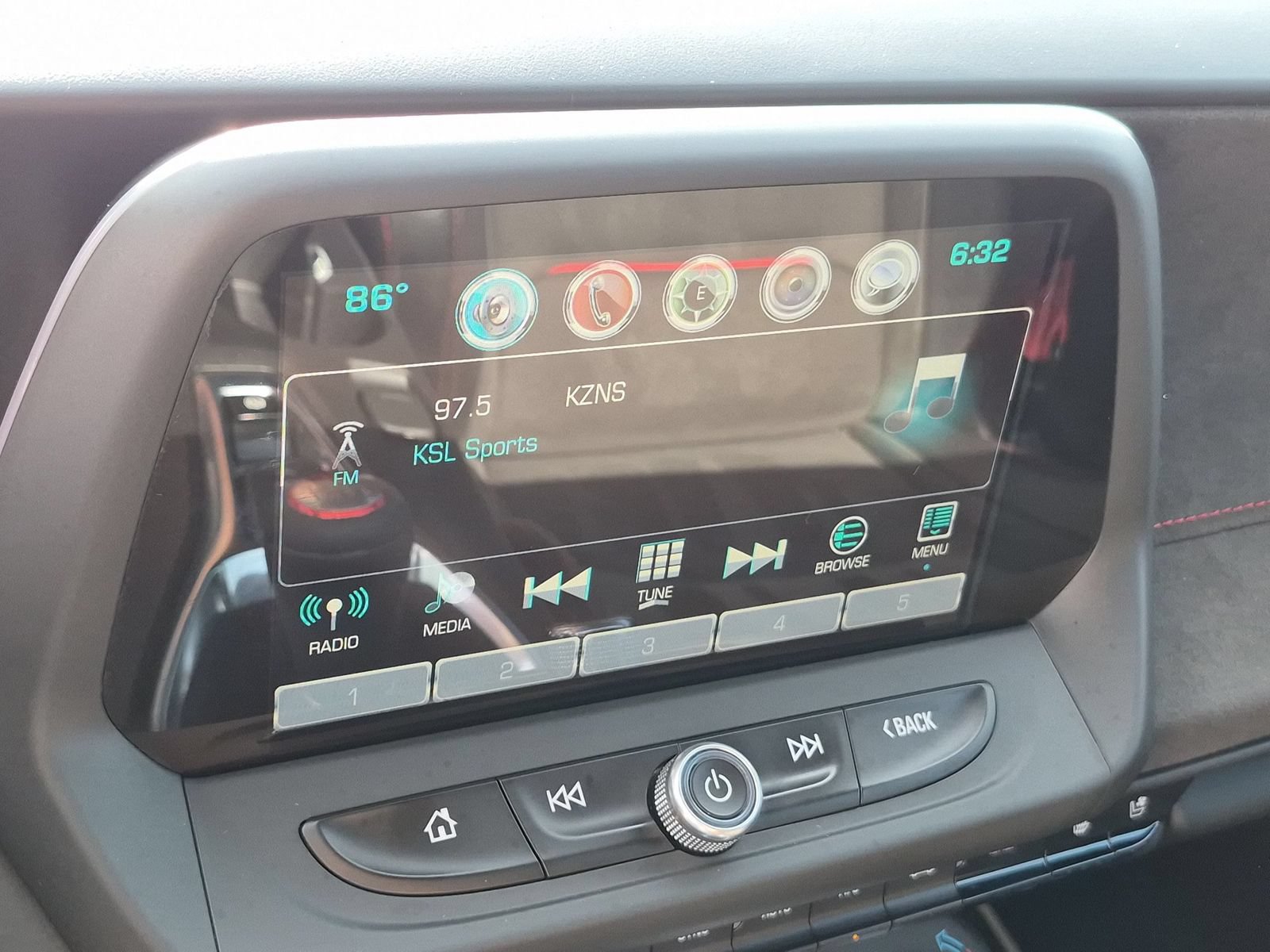 Used 2018 Chevrolet Camaro ZL1 RWD image 21