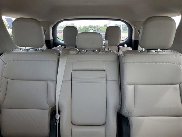 Used 2023 Ford Explorer XLT w/ Equipment Group 202A image 33