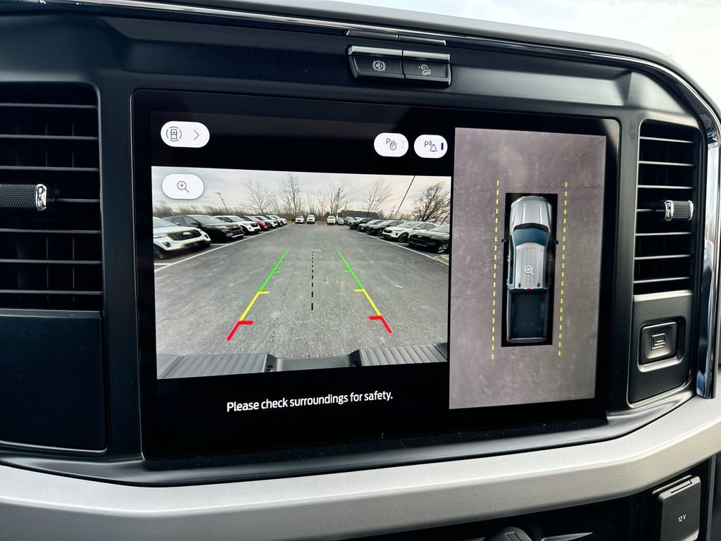 New 2025 Ford F250 XLT w/ Black Appearance Package image 9