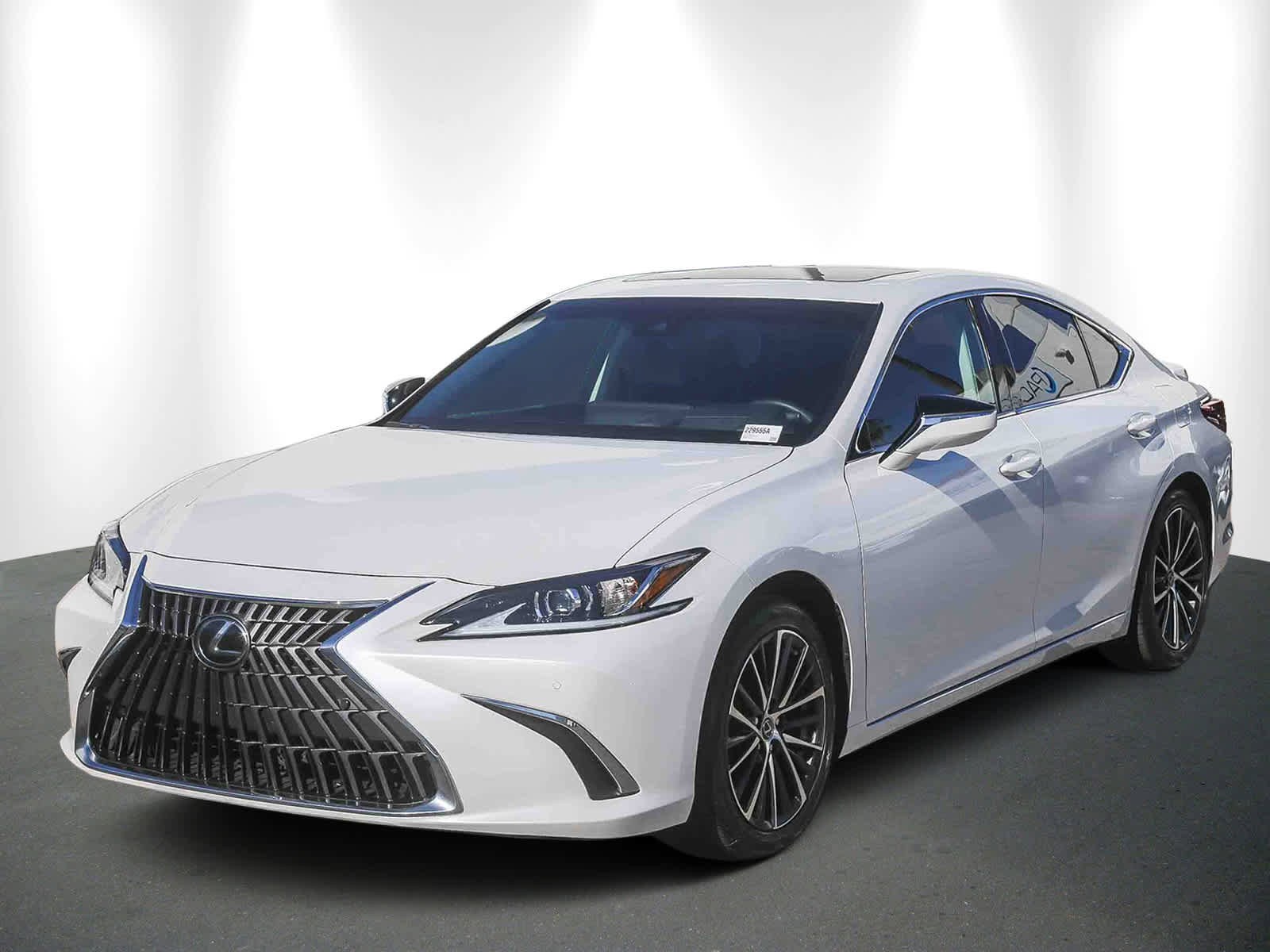 Used 2024 Lexus ES 300h w/ Premium Package image 3