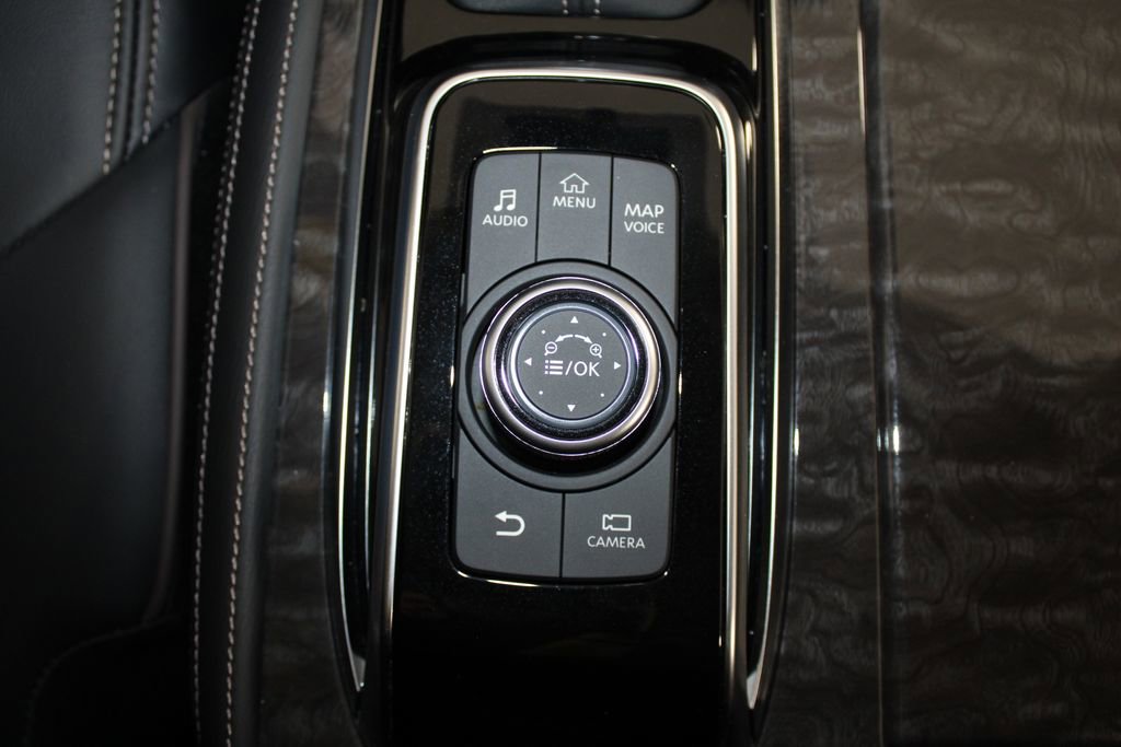 Used 2024 Nissan Armada Platinum w/ Captain's Chairs Package image 58