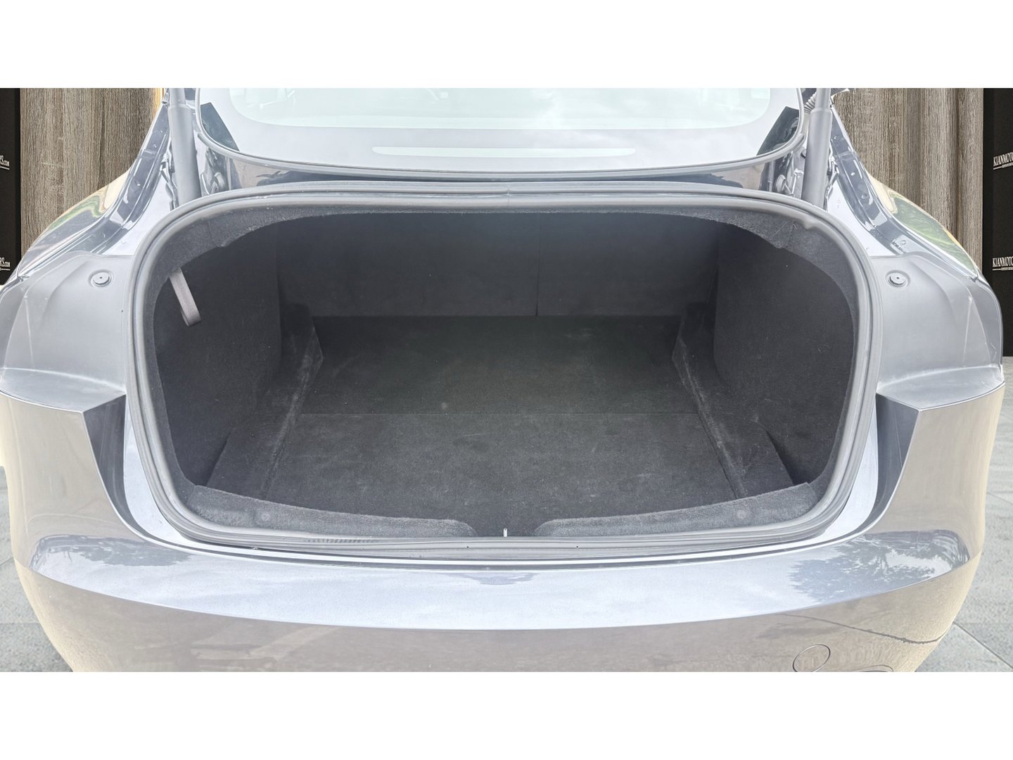 Used 2024 Tesla Model 3 Standard Range RWD image 11