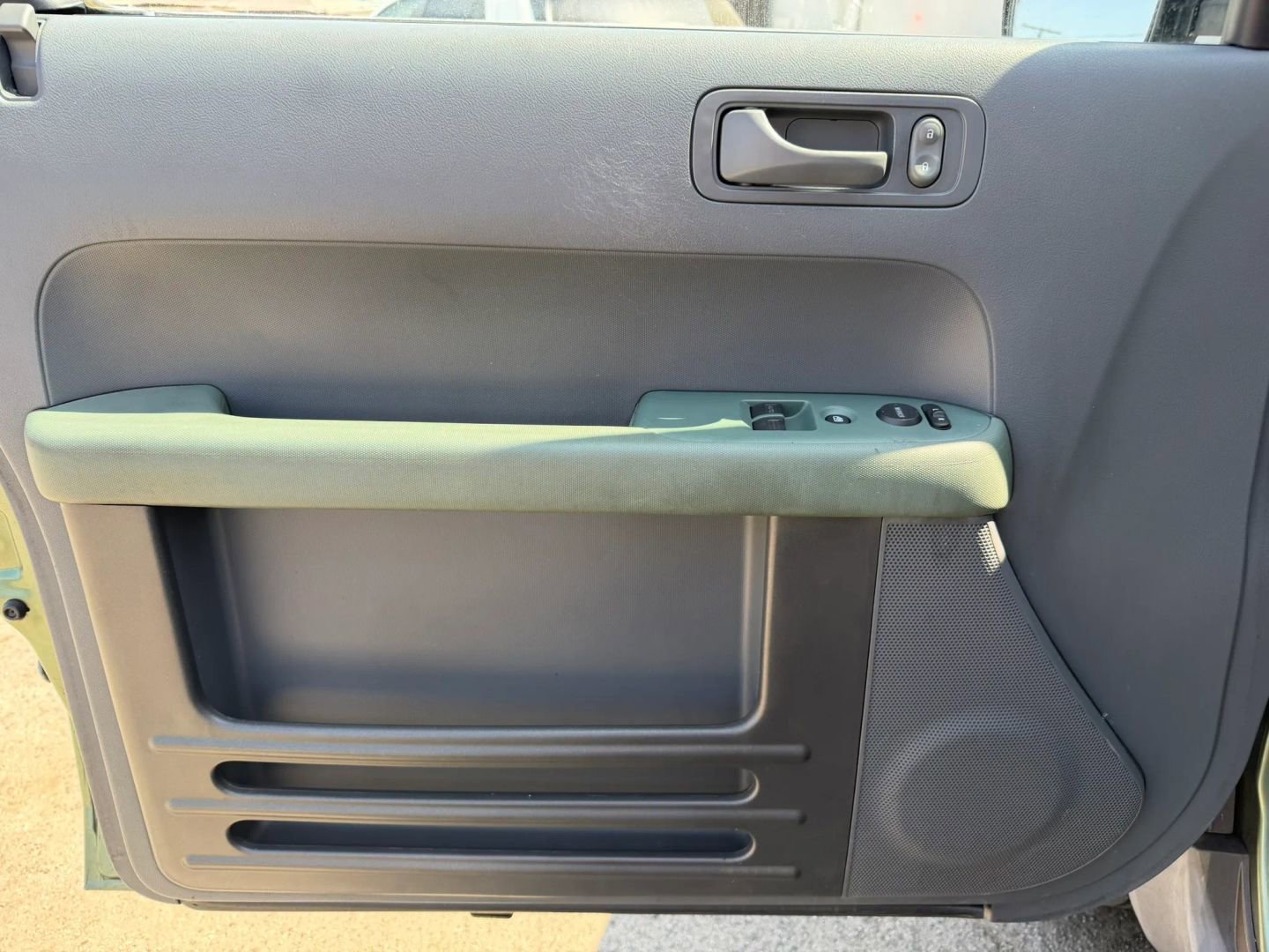 Used 2003 Honda Element EX image 9