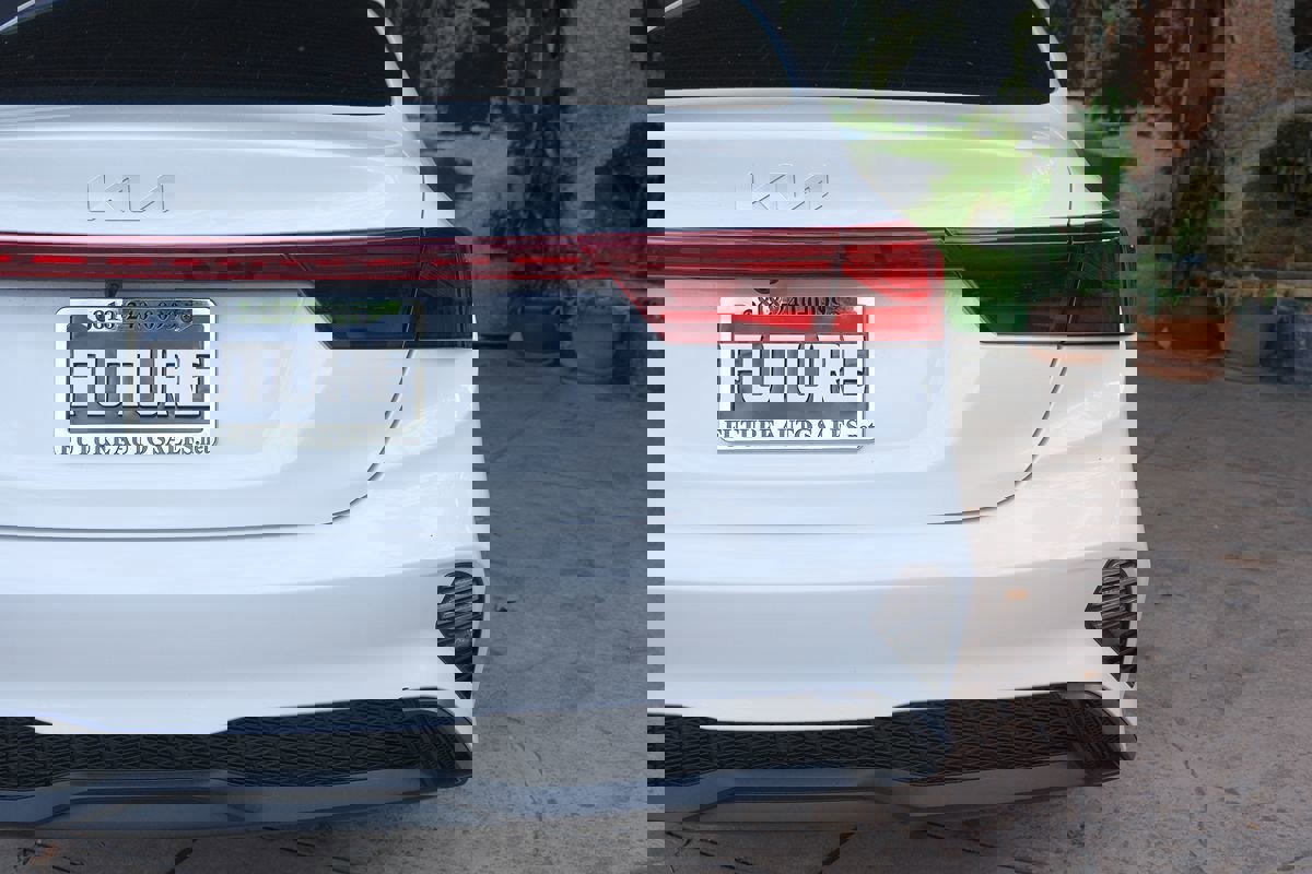 Used 2023 Kia Forte LXS image 39