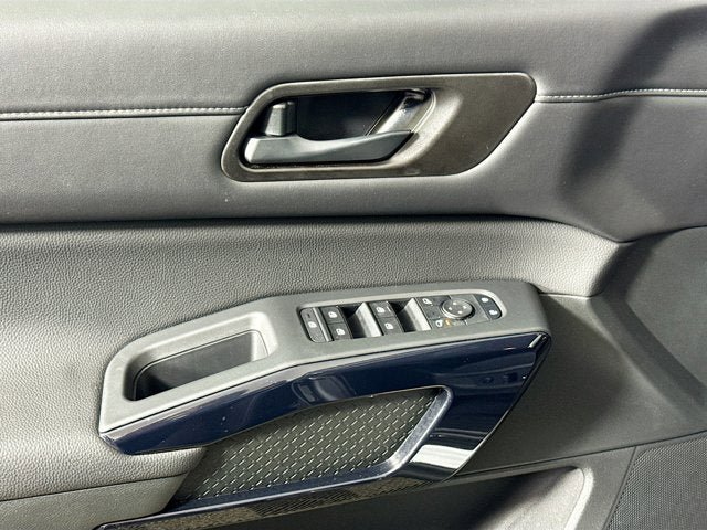 New 2026 Nissan Pathfinder SV AWD/4WD image 16