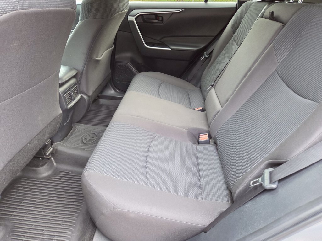 Certified 2024 Toyota RAV4 LE AWD/4WD image 22
