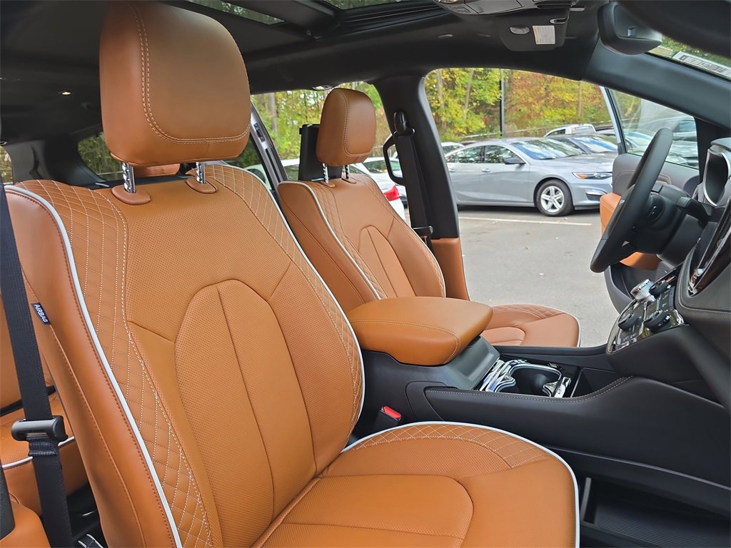 New 2026 Chrysler Pacifica Pinnacle w/ Trailer Tow Group image 10